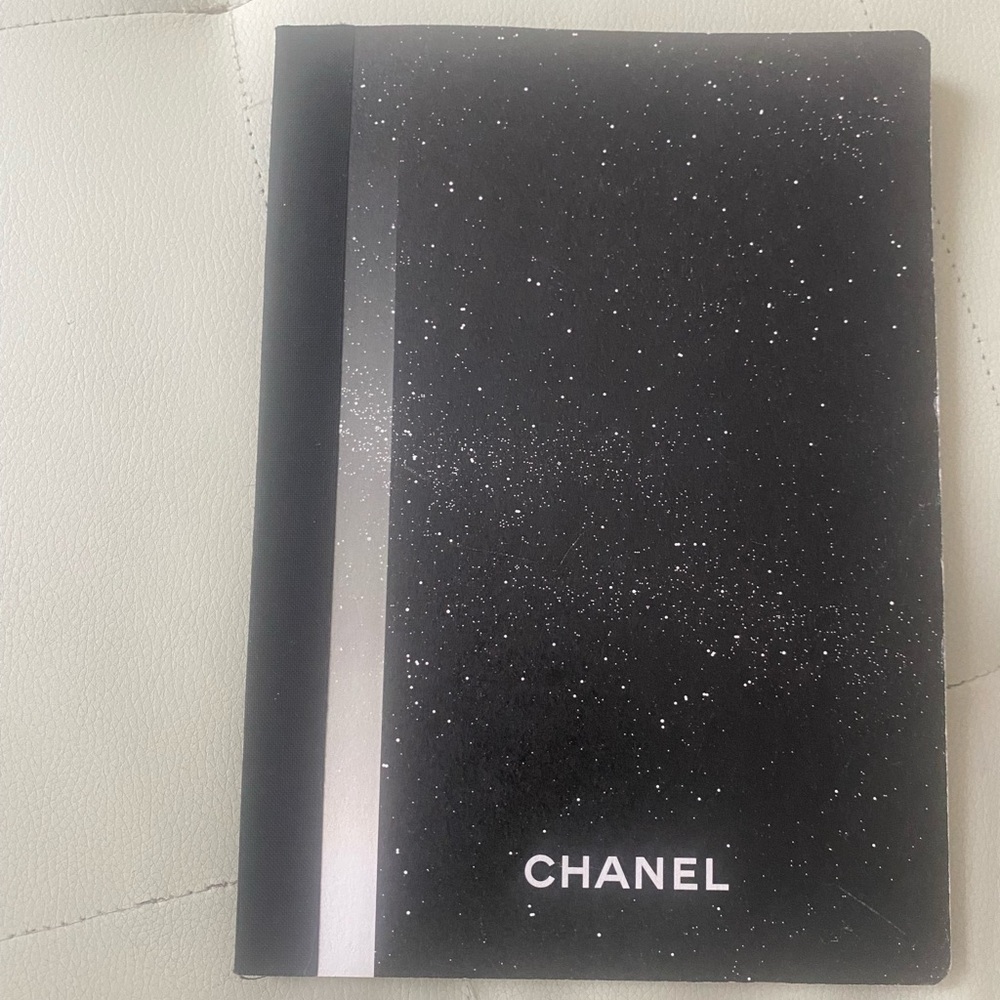 CHANEL BY Papier Tigre Elegant White and Black Notebook
